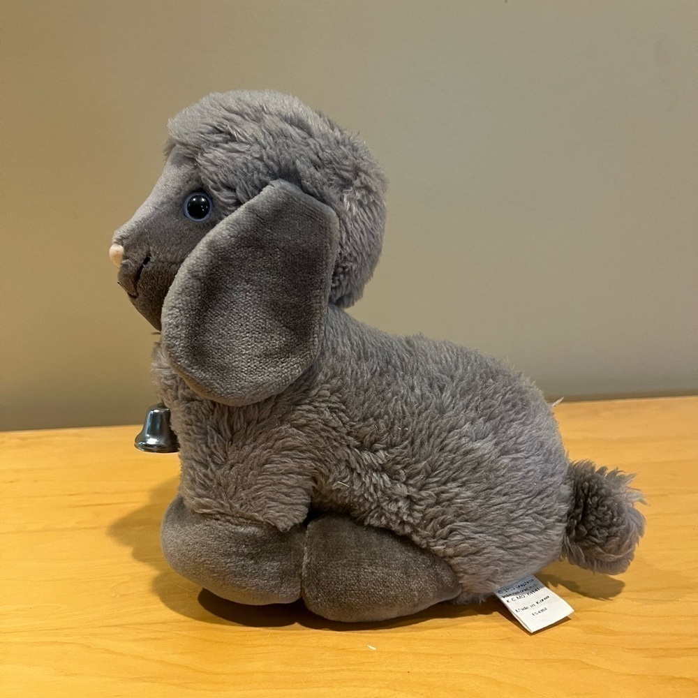 VINTAGE 1983 Graphics International Plush Gray Sheep-Lamb with Violet Eyes 9” - Picture 3 of 9
